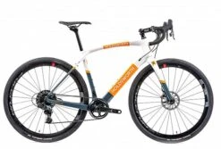 Holdsworth Mystique SRAM Force 1 Carbon Gravel Bike -Planetx Shop CBHOLMYSFOR1 P2 02 1a62f7de 6c1c 4ca5 8334 46255ebc1afe