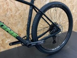 On-One Whippet SX Mountain Bike / Black & Jade / Large -Planetx Shop DBCL00004P6