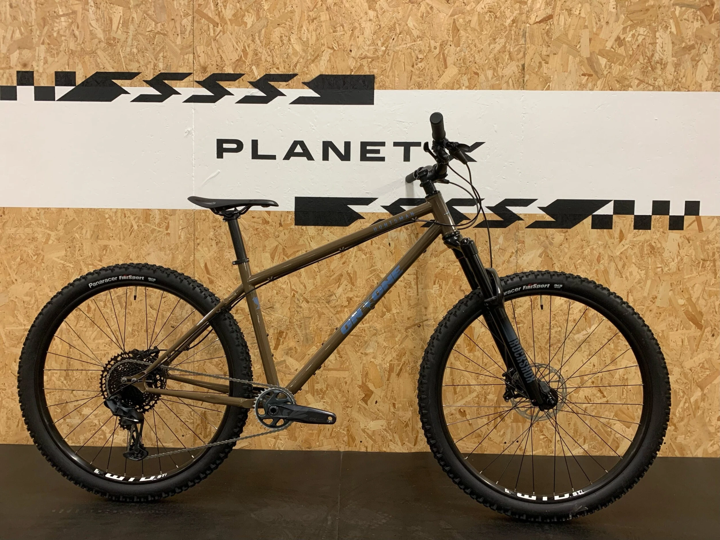 On-One Huntsman SRAM GX Mountain Bike / Large / Earth & Blue Steel 3 On-One Huntsman SRAM GX Mountain Bike / Large / Earth & Blue Steel