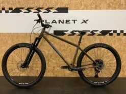 On-One Huntsman SRAM GX Mountain Bike / Large / Earth & Blue Steel 10 On-One Huntsman SRAM GX Mountain Bike / Large / Earth & Blue Steel -Planetx Shop DBCL2565268 P4