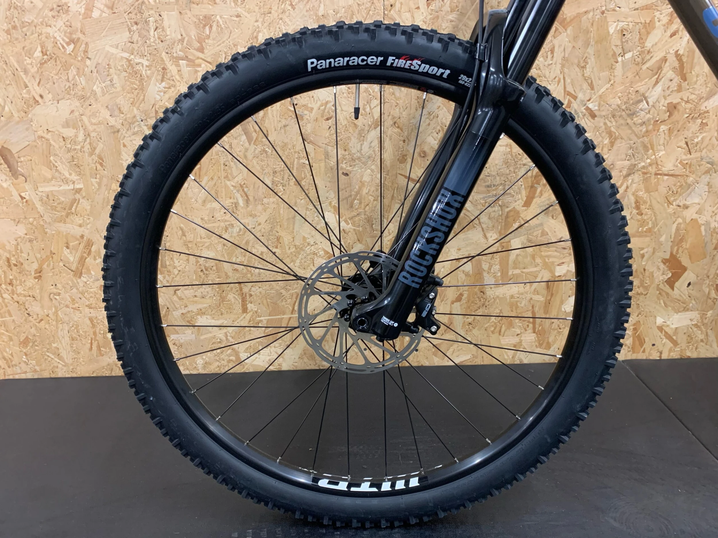 On-One Huntsman SRAM GX Mountain Bike / Large / Earth & Blue Steel 6 On-One Huntsman SRAM GX Mountain Bike / Large / Earth & Blue Steel - Image 4