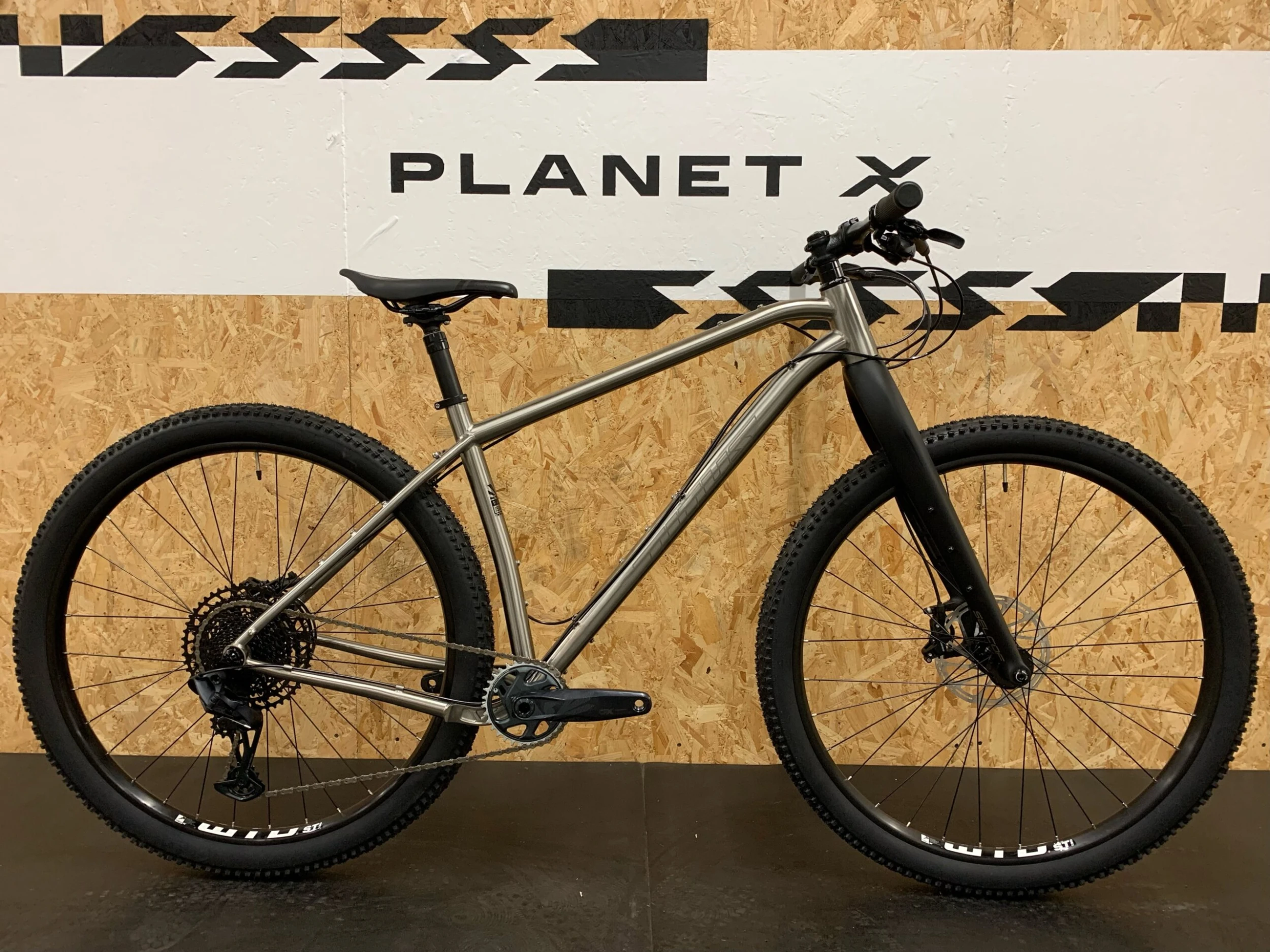 Titus Silk Road SRAM GX Mountain Bike - Large 3 Titus Silk Road SRAM GX Mountain Bike - Large