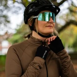 Carnac Women's Sand Long Sleeve Cycling Jersey -Planetx Shop Sand Lifestle P2jpg