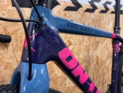 On-One Free Ranger Force 1 - Extra Small - Electric Night -Planetx Shop thumbnail IMG 8870